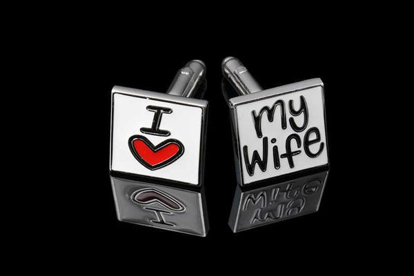 Cuff Links C-Man smalto 2 coppie/uomini batch I Love My Wife French Shirt Jewelry Giove per matrimoni maschili maschi G220525