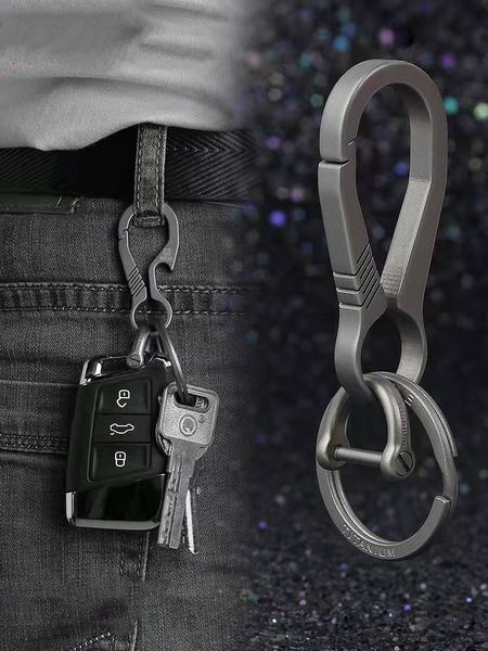 Hochwertiger Titan-Schlüsselanhänger, luxuriöser Herren-Auto-Schlüsselanhänger, Schlüsselanhänger, ultraleichter EDC-Karabinerhalter, das beste Geschenk für Männer