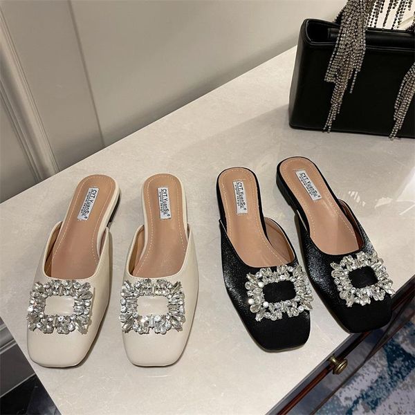 Sapatos de chinelos mulas planas para mulheres 2023 Slides gelatilhas chinelos lady panothers de moda capa de baixa capa de dedo glitter girl luxury luxury fabulk fabuloso