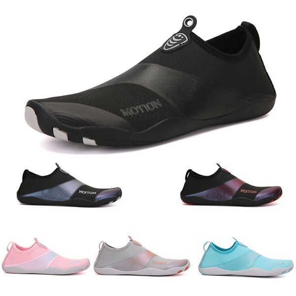 2023 donna Uomo Scarpe da spiaggia Slip On ventilate Nero Rosso Grigio arancione Rosa Scarpe casual Scarpe da ginnastica da uomo Sneakers sportive