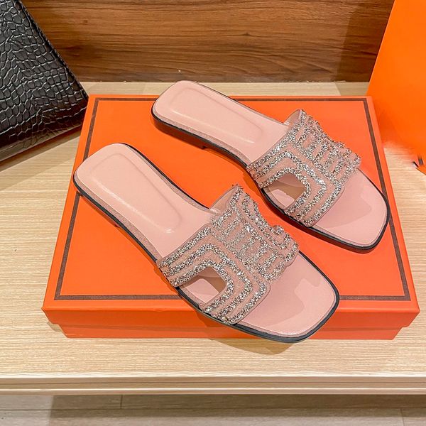 Designer-Damenhausschuhe, flache Sandalen, silberfarben, rosa, Super-Flash-Obermaterial, Outdoor-Strandschuhe, Luxusmarken-Kleiderschuhe, Freizeitschuhe für Zuhause, Mules, Flip-Flops, Wanderschuhe, Größe 35–41