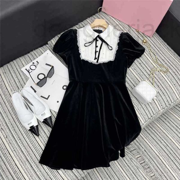 Grundlegende Freizeitkleider Designer 2023 Frühling/Sommer Neuer Stil Spliced Lace Nail Diamond Bubble Sleeve Velvet Polo Dress KMQZ