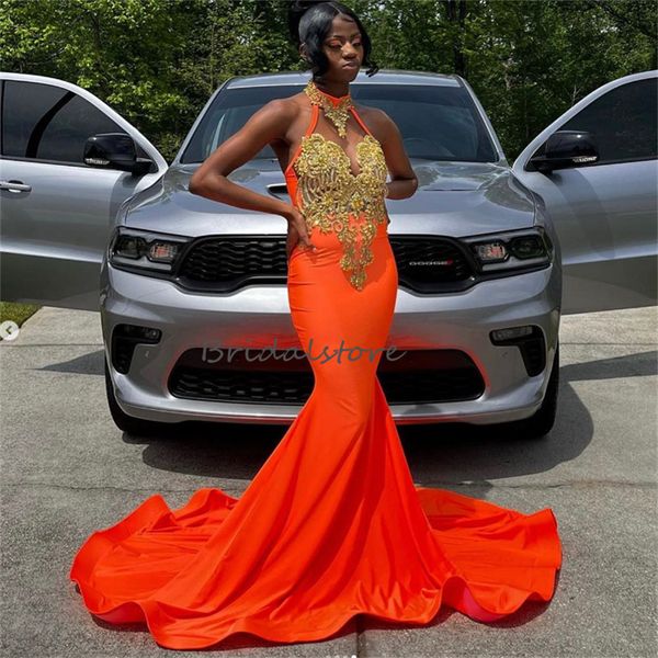 Schwarze Mädchen Orange Abendkleid 2023 Sexy Neckholder Meerjungfrau Langes Abendkleid Perlen Spitze Eng Schneller Versand Formelle Partykleider Robe de Soiree Vestido de Noche Damen