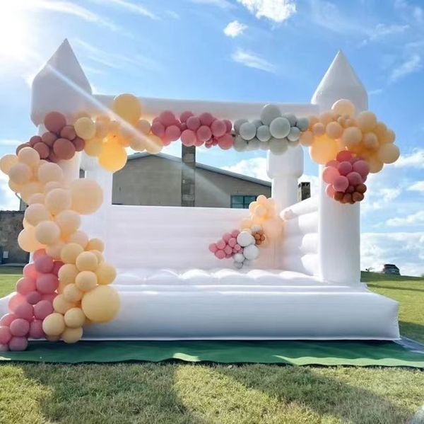 Fabrikpreis Kommerzielle Werbung Bounce Houses Schlauchboote White Bounce Castle Jumping Wedding Theme Trampolin für Audult Kids Fabrikpreis mit Gebläse