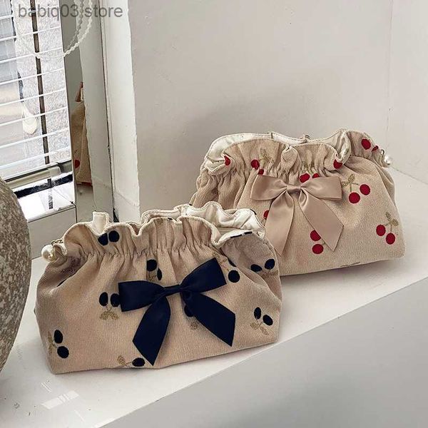 Bolsas de fraldas Mommy Bolsa de fraldas de fraldas organizador de fraldas maquiagem para mamãe Cavalo macio Cherry Bowknot Mulheres CLUTH BACA DE MATORNIDADE DE MATINITA DE FARIAGEM T230526