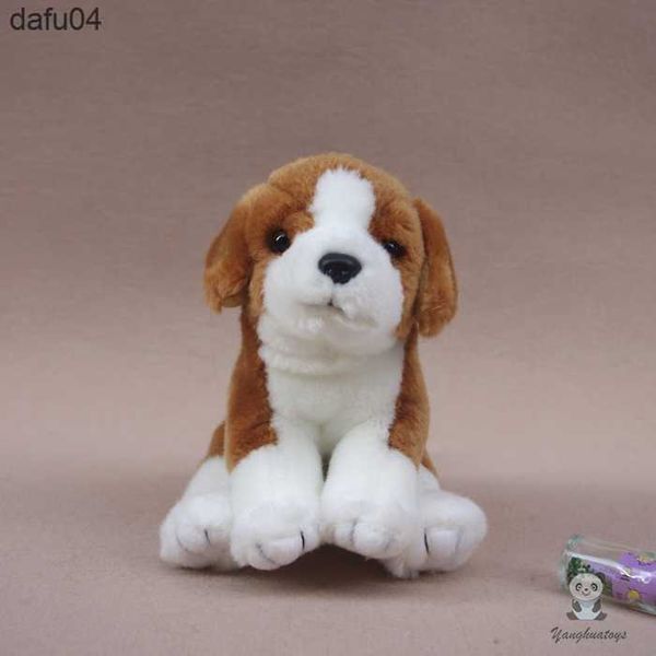 Bonecas de bonecas beagles bonecas de brinquedo de brinquedo de pelúcia de simulação cães brinquedos para crianças bonecas presentes de aniversário l230522 l230522