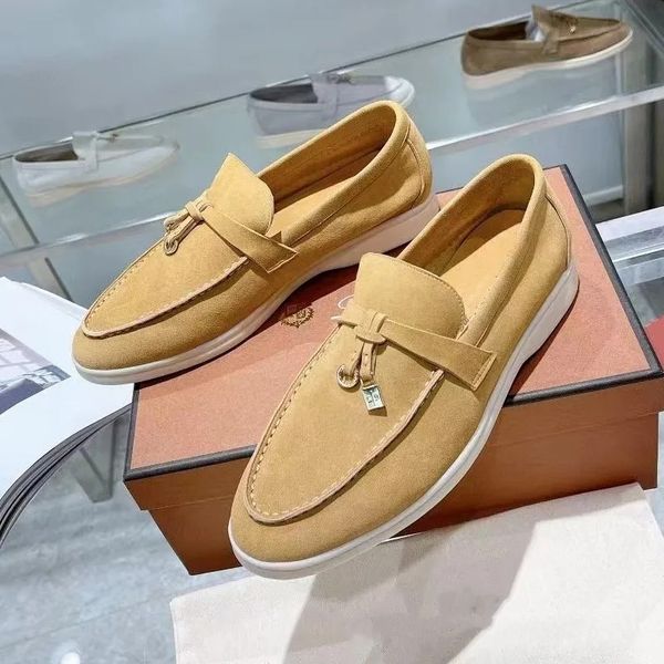 Sapatos de vestidos casuais de novas femininos LP Sneaker Summer Walk Flats Soft Cow Suede Leather Lorop Outdoor Walking Loafer Low Top Slip na borla