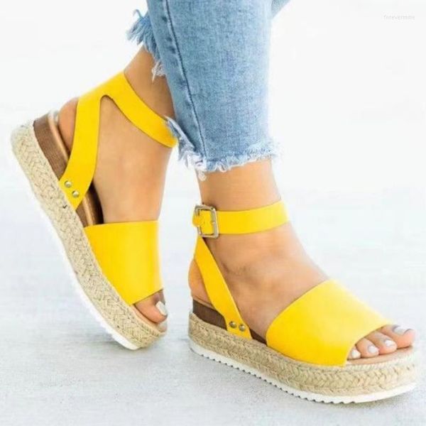 Sandals Flats Sapatos Roma TEAVE Plataforma 2023 Mulheres designers de verão Vidadilho Slippers Casual Flip Slides Zapatos