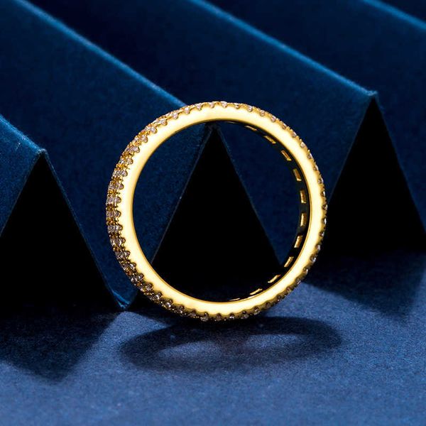 Der neue V-Gold-Ring von Designer Tiffay, vielseitiger Stil, T-förmig, schlicht, kubisch, trapezförmig, hohl, leicht, Luxus-Paar-Kategorie