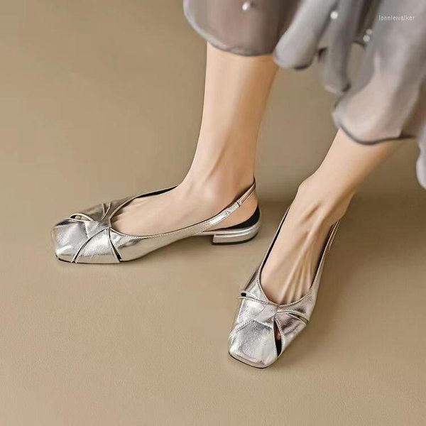 Sandali Eleganti ed eleganti da donna Summers Ins Gold Silver con design scavato Luxury Squared Toes Scarpe con tacco basso 2023