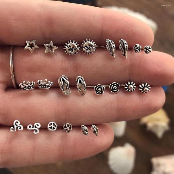 Saplama Küpe 11 Çift/Lot Benzersiz Tasarım Vintage Küçük Set Kadınlar Punk Rose Crown Sun Stars Tüy geometrik hayvan kulak aros