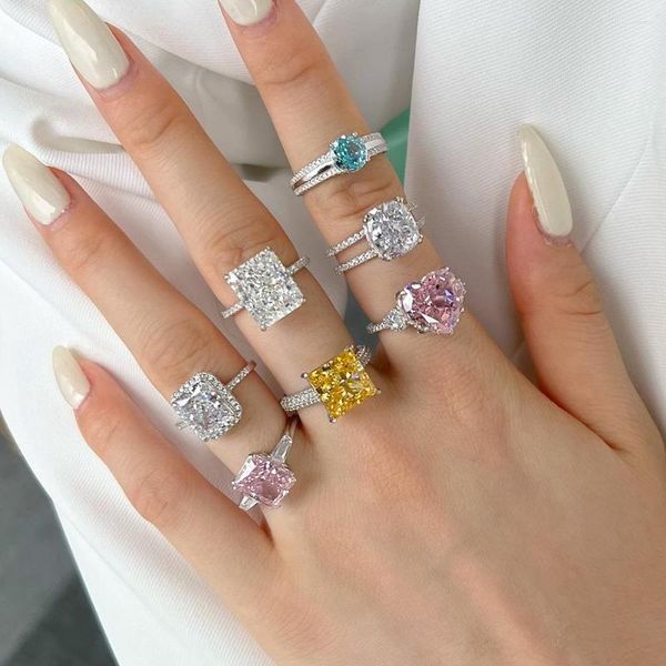 Rings de cluster alto diamante de alto carbono S925 Sterling Silver Woman's Ring Flower Cut Cut Zirconia Jóias de moda