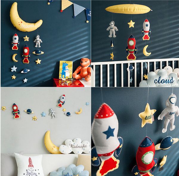 Pluxus Wall Stuff nuvens o astronauta sala de bebê artesanal handmade made made de decoração de parede pingente de natal