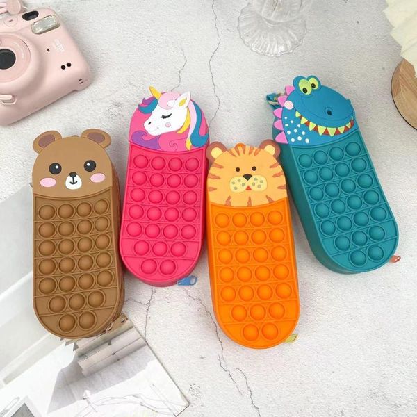 Kawaii Animal Sheep Astucci per matite Scatola per penna limitatrice di pressione in silicone Borsa per studenti multifunzione Creative Cute Cartoon Children