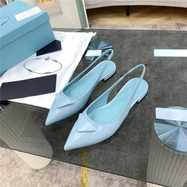 2023 Modelli originali P Sandali a punta di marca di design di lusso 2022 sandali con cinturino posteriore da donna scarpe Panno di pelle35-40