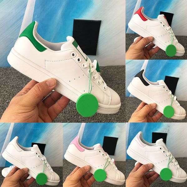 Luxurys stan smith erkek tasarımcı ayakkabı yanardöner üçlü beyaz siyah zebra yemyeşil kırmızı metalik altın pembe daireler moda düşük erkek kadın gündelik ayakkabı eğitmenler 36-45 EUR