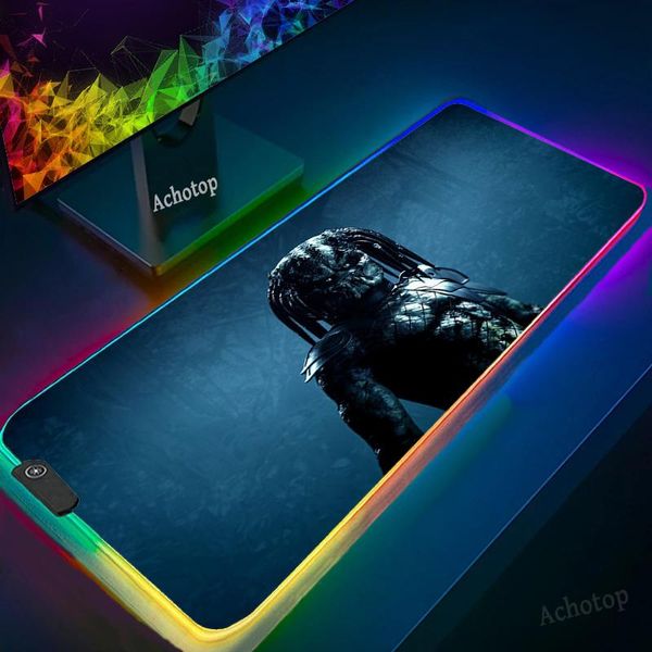 Ruhen cool RGB Movie Predator Warrior Muster Alien Monster gedrucktes Maus -Pad 900x400 LED Gummi -PC -Computerspiele Spiele Mat Mousepad