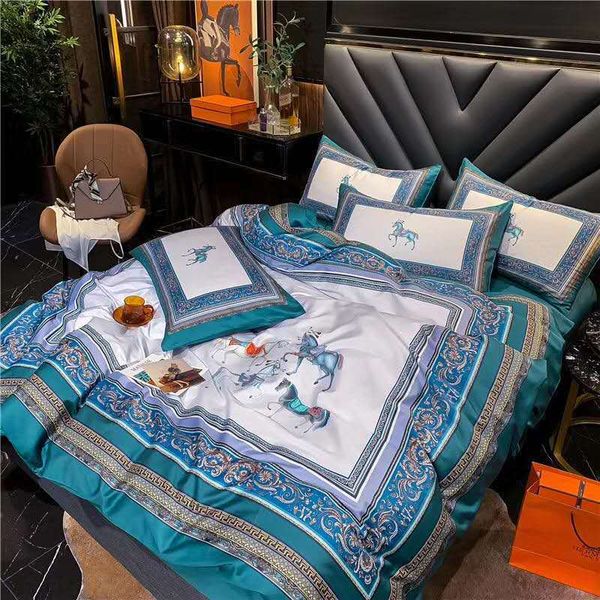 Luxury Queen King Size Bedding Sets Super Soft Crystal Velvet Running Horse Bel Shapes Horse Beds Rouachcases