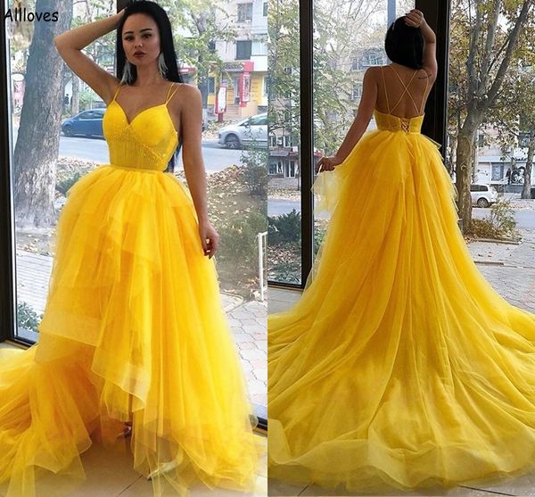 As correias de espaguete amarelo brilhante aso ebi baile veste uma linha lantejoulas de tule ramado plus size vestidos de noite formal hi-lo cross tiras cruzadas manto de garota sexy de soiree cl2307