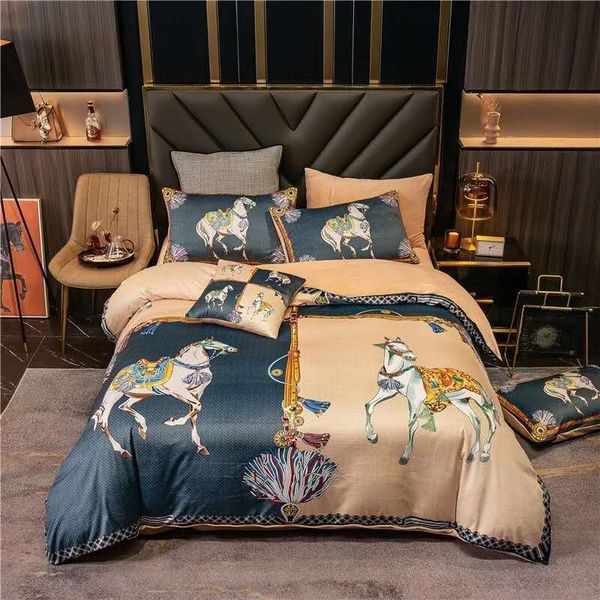 Set di biancheria da letto di design arancione di lusso di marca Copripiumino matrimoniale in seta stampata a cavallo di seta verde