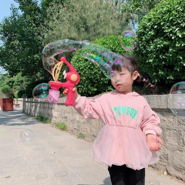 Пузырь в пузырьковой машине для пистолета выдувать электрические пузырьки автоматические мыльные пузырьки игрушки на открытом воздухе игра играет игрушка для детей подарка на день рождения