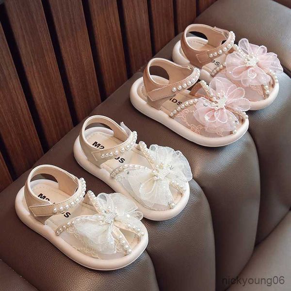 Sandalen 2023 Sommer Baby Mädchen Blume Perle Fisch Mund Sandalen Süße Weiche Sohle Atmungsaktive Mesh Kleinkind Prinzessin Schuhe Kinder Strand sandalen R230529