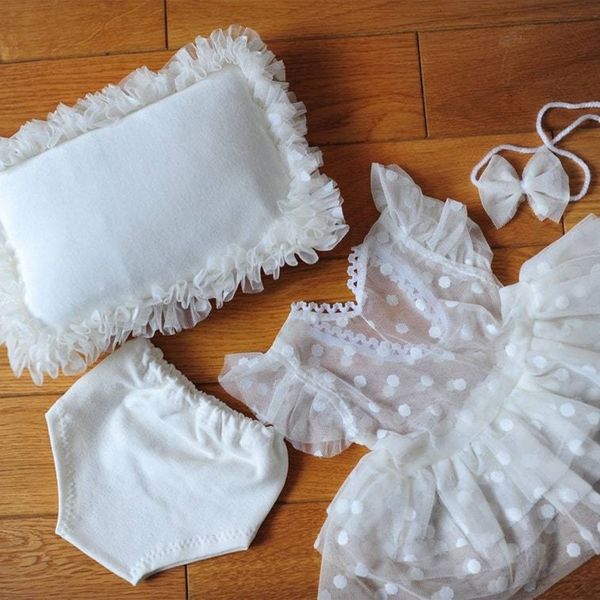 Keepsakes 1Set nato Pography Puntelli Abiti Baby Lace Pagliaccetto Fascia Pantaloncini Pantaloni Set di cuscini Neonati Po Shooting Body P31B 230526