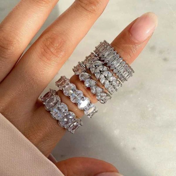 Кольца кольца новые роскошные кольца серебряного цвета для женщин для женщин свадьба Кубический циркон высококачественный ювелирные украшения Оптовые женские багю AA230529