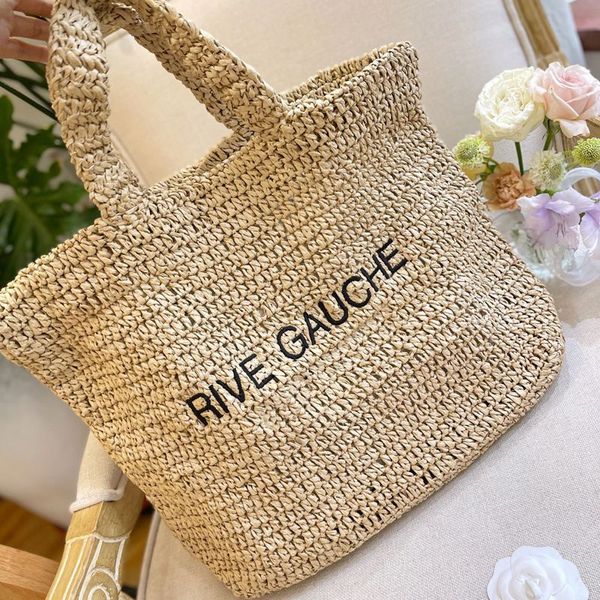 Saco de Palha de Verão Balde Cesta de Legumes Feminino Rattan Tecido Sacos de Praia Saco de grife Casual Férias Viagem Compras Bolsas Bolsas de Ombro Bolsas de Ombro Atacado Carteira