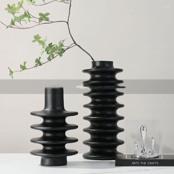 Vasi Modern Black Resin Craft Stacking Flower Art Vaso Decorazione Modello House Sales Office Tavolo da pranzo Accessori morbidi