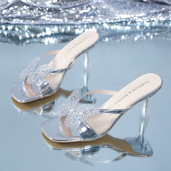 Slippers 2023 Summer Mulheres Crystal Bow Heels Sapatos Sandálias Bombas de Moda Designer Designer Slides Dress Mujer Zapatos