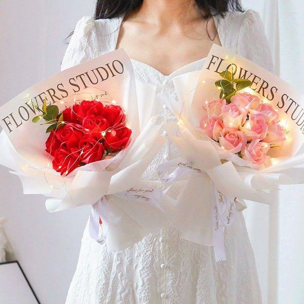 Flores decorativas Sabonete artificial de buquê com lâmpada LED Fake Handicraft Wedding Party Decor Decor do Dia das Mães Presente