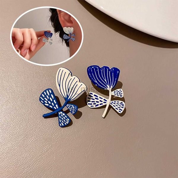 Stud 1 paio francese blu acrilico fiore pianta clip orecchio divertente asimmetrico linea liscia strutturato orecchini per le donne accessori regalo J230529