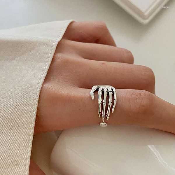 Cluster Rings Silver Color Retro Black Punk Ring Personality Style Skeleton Five Claw Open Finger Jóias Presente Para Mulheres Moda