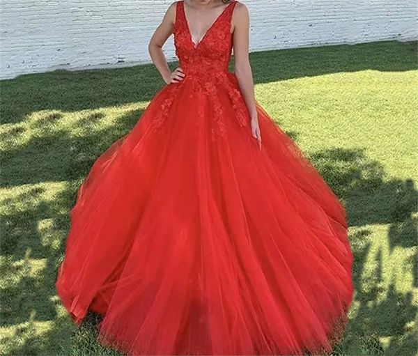 Abiti Quinceanera Principessa Scollo a V profondo Appliques Abito da ballo senza schienale Tulle con taglie forti Sweet 16 Debuttante Party Birthday Vestidos De 15 Anos 141