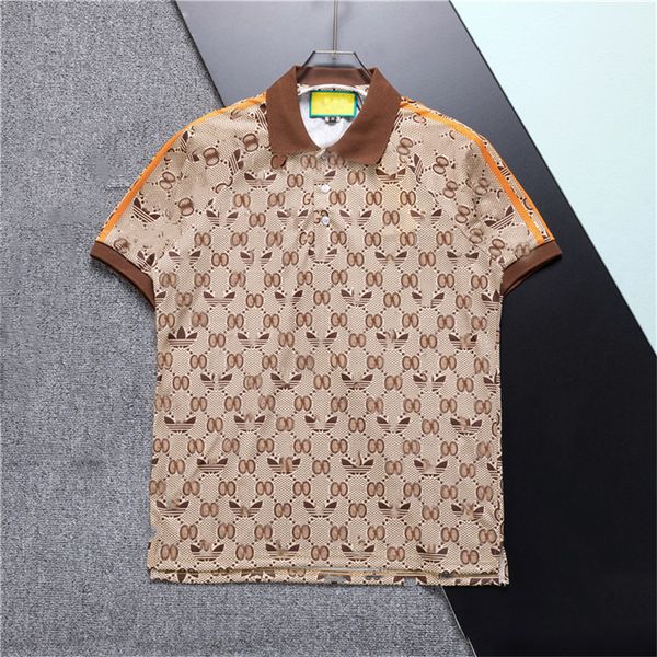 Polo classica da uomo con bottoni dorati Polo di lusso Italia Abbigliamento uomo Manica corta Moda Casual T-shirt estiva da uomo Sono disponibili molti colori Taglia M-3XL