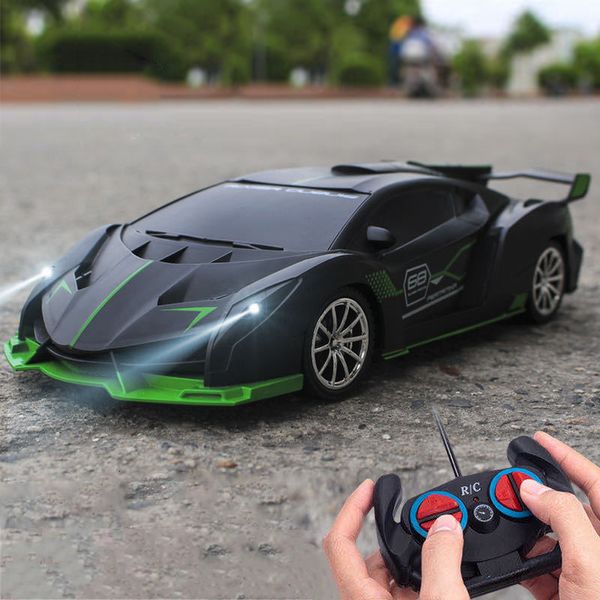 Electricrc Car 1 18 4 Canali Auto RC con luce LED 2,4G Radio Remote Control Car Sports Car Toys per auto per auto ad alta velocità per bambini 30m 230529 Migliore qualità