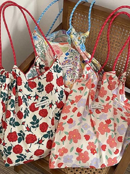 Bolsas de noite de grande capacidade para mulheres pequenos padrões florais reutilizáveis ​​compras comprando bolsas de flores de estudantes de ombro