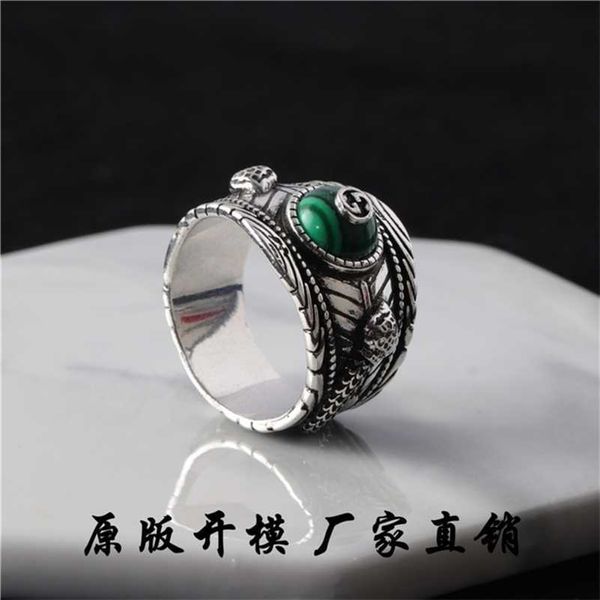 Designer-Schmuck-Armband-Halsketten-Ring. Alter reiner alter Schlangenkopf-Smaragd-Malachit-Ring mit großzügiger Persönlichkeit, männlich-weiblicher Liebhaber-Hip-Hop-Ring