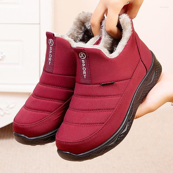 Stivali da neve Scarpe invernali da donna 2023 Slip On Stivaletti alla caviglia da donna impermeabili Solid Pelliccia calda Scarpe comode da esterno 36-41