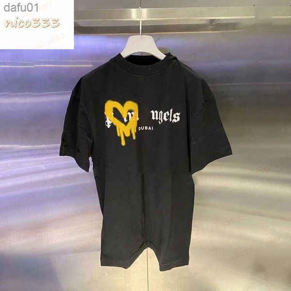 T-shirt da uomo 23ss nuova maglietta da uomo tee nero viola a forma di cuore modello di lettera spray città puro cotone bianco polvere verde blu scuro giallo corto da donna L230520