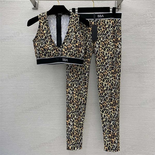 Agasalho feminino Jogging Terno leopardo patchwork Letra Logotipo Conjuntos de duas peças Fitness Esportes Alta elasticidade Ioga Ternos Crop Top e Leggings Calças Treinos de grife