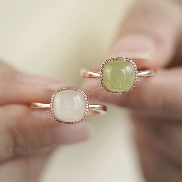 Silberfarbener Zeigefingerring für Frauen, quadratischer Hetian-Jade-Schmuck, Mädchen-Geburtstagsgeschenk