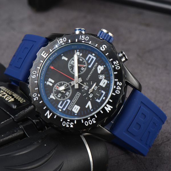 Top Luxury Mens Watch Quartz Ausdauer Pro Rächer Chronograph 44mm Uhren mehrere Farben Gummi -Männer Uhren Glasgelenk 260