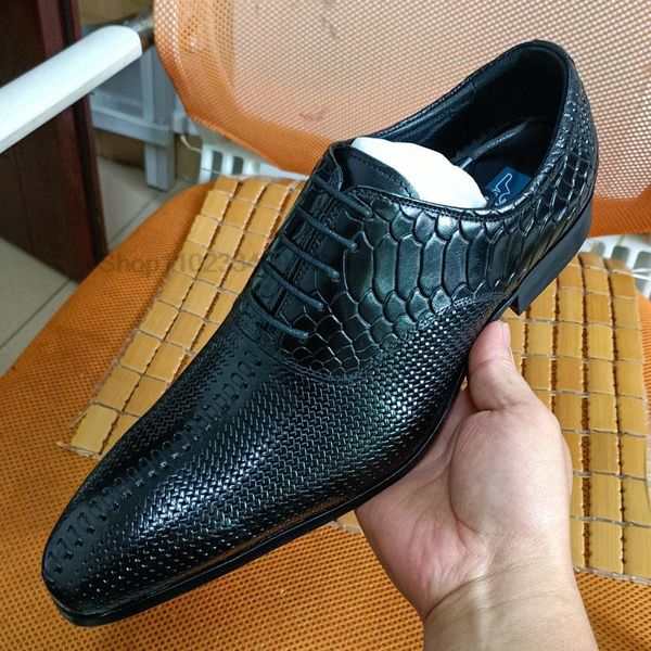 Siyah yılan desen oxford ayakkabı erkekler broges ayakkabıları dantel yukarı resmi ayakkabılar gerçek deri düğün iş adamları lüks elbise ayakkabıları