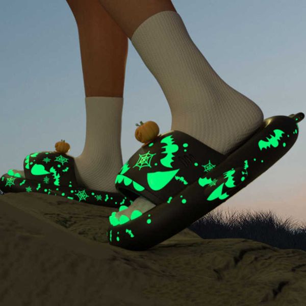 Pantofole da donna con design a squalo luminoso Piattaforma con modelli di Halloween Piattaforma da 4 cm Bagno Cartone animato Scivoli Sandali da spiaggia Scarpe da donna 2305