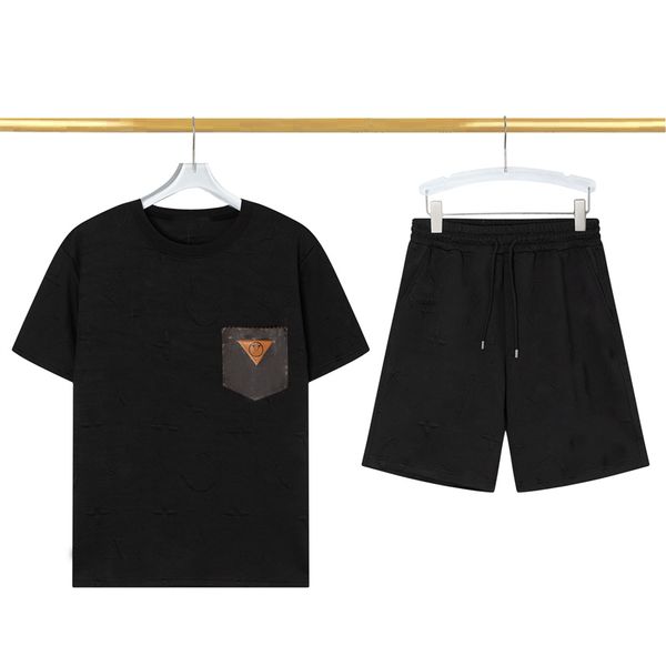 Yeni Erkeklerin Takipleri Tişört Setleri Tasarımcılar Kaliteli Erkekler Jogging Uçlu Malzemeler İki Parça Setleri Spor Kıyafetleri Mektup Kısa Kollu Eğlence Giysileri