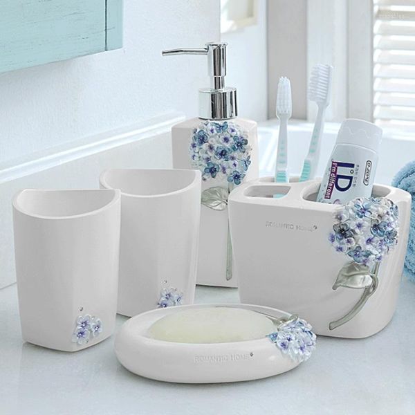 Set di accessori da bagno Bagno in resina in stile europeo creativo Forniture in cinque pezzi Apparecchi odontoiatrici per la casa Collutorio Lavaggio della tazza