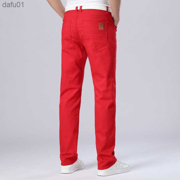 Erkek pantolon yeni stil erkekler ince siyah kot pantolon yüksek kaliteli şarap kırmızı pantolon Koreli erkekler seksi beyaz gündelik kot iş uzun pantolon l230520