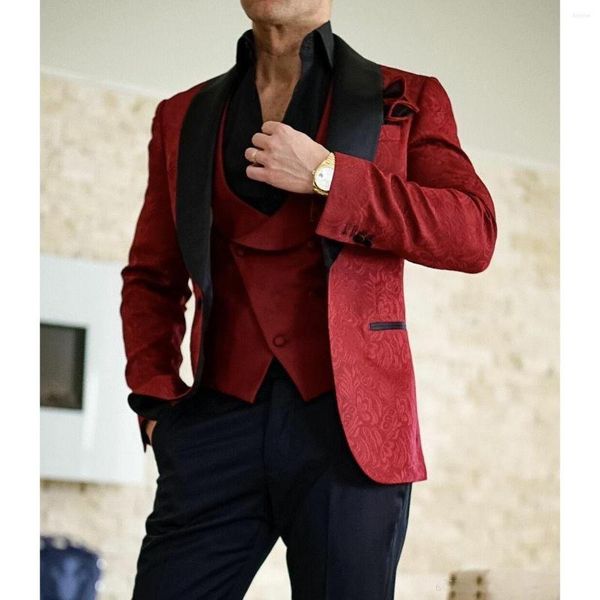 Ternos masculinos Borgonha Embossing Noivo Smoking Preto Veludo Lapela Padrinhos Vestido de Noiva Homem Excelente Jaqueta Blazer (Jaqueta Calça Calça Colete Gravata)